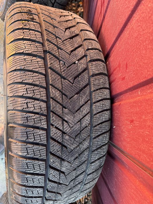 Продам Титани + Резина R19