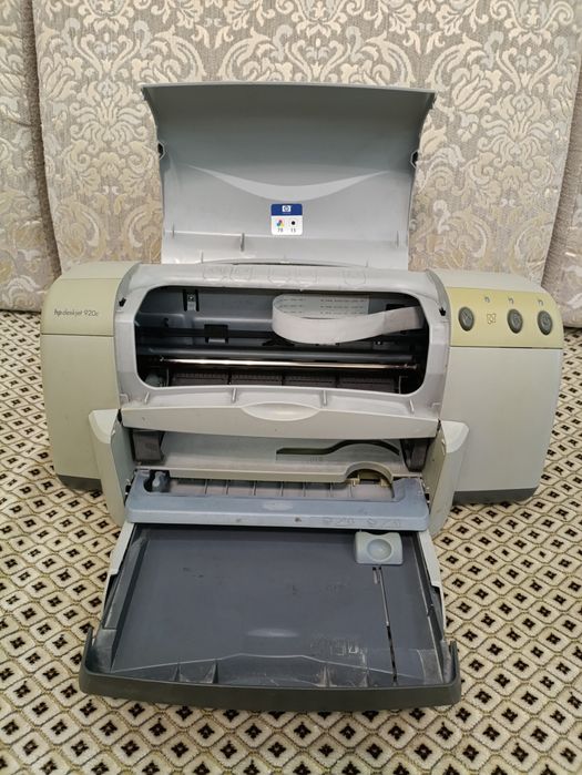 Принтер HP DeskJet 920c