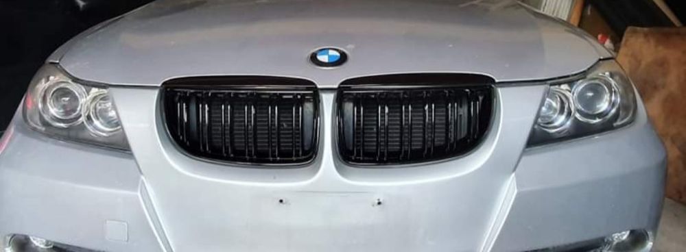 Grelhas Duplas look M4 BMW E90/E91 modelo 2005 a 2008 (Novas)