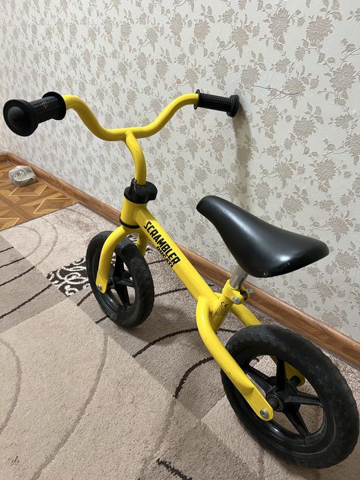 Біговел Chicco "Red Bullet"