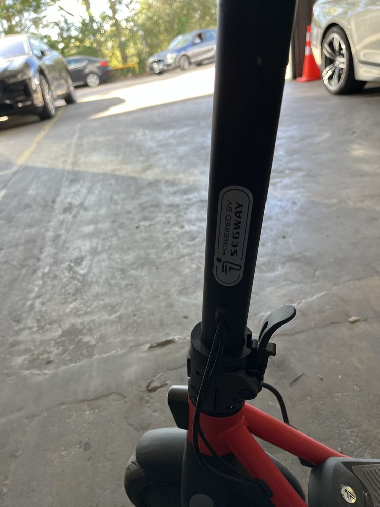 trotinet eletrica ninebot dentro da garantia com carregador