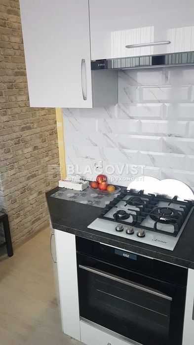 Продаж 1 К квартири ст.м. Героїв Дніпра