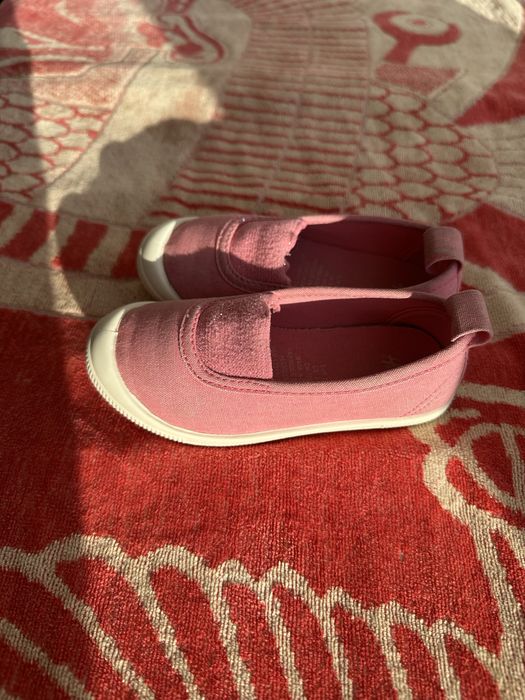 Дитяче взуття: балетки - мокасини, кеди 24 -25 розмір