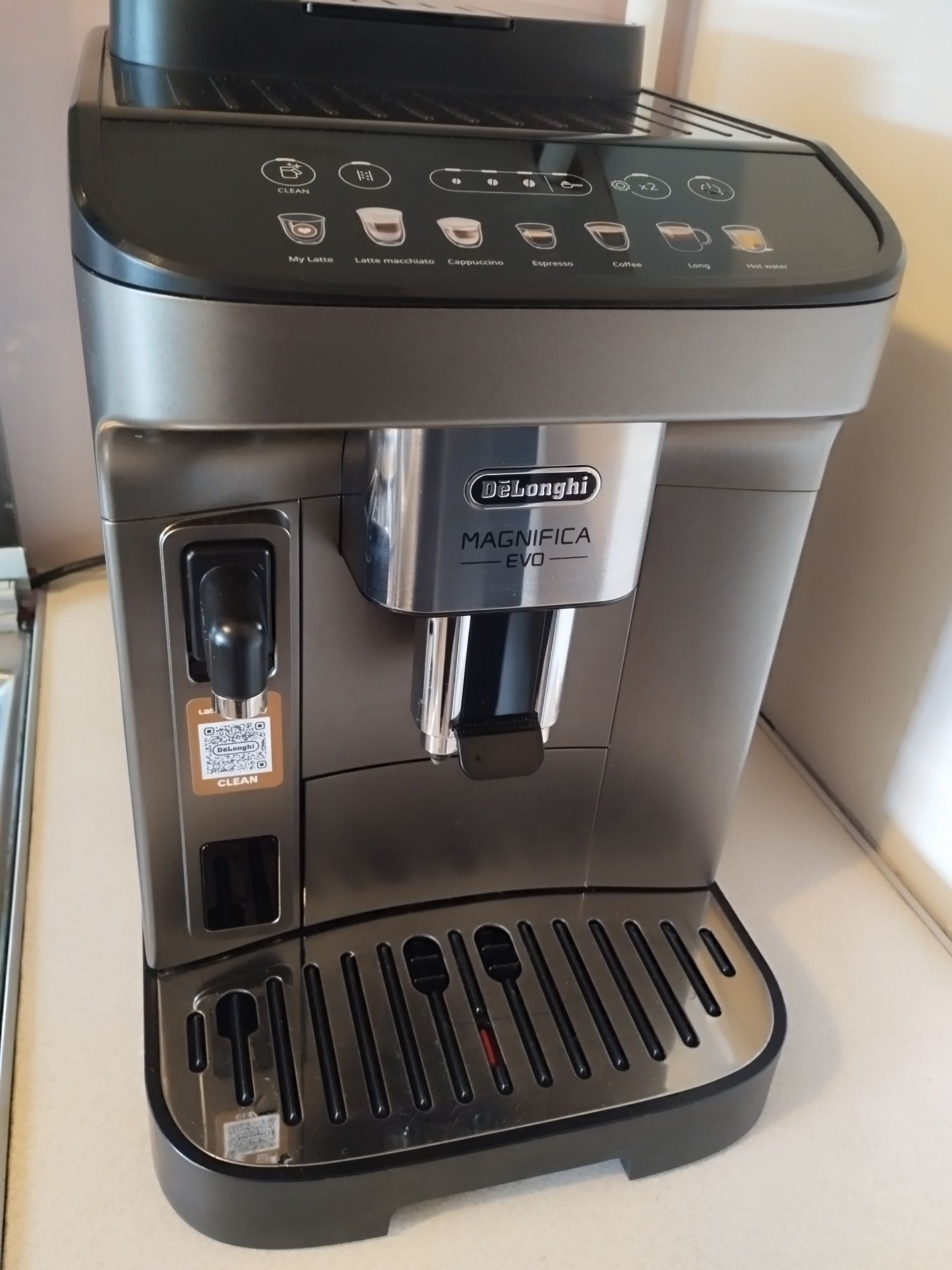 Express DeLonghi Magnnifica Evo