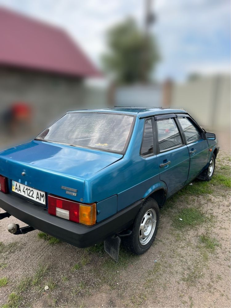 Продам ваз 21099