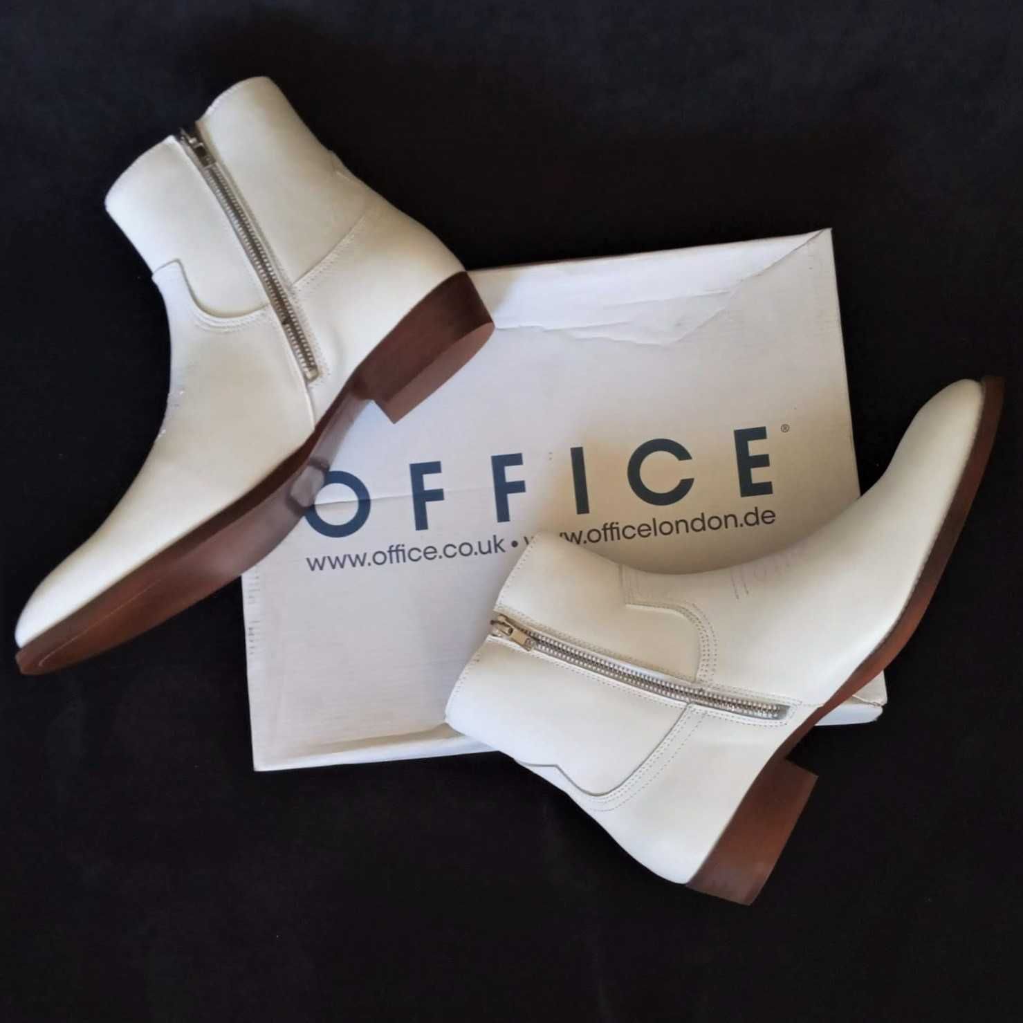 Botas  em Pele 42_Office London