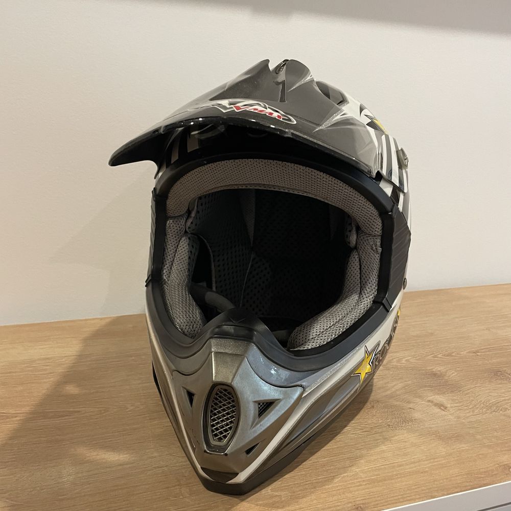 Capacete Rockstar