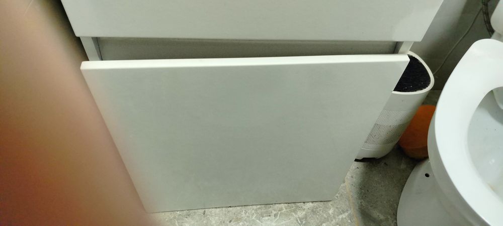 Тумбочка з раковиною.