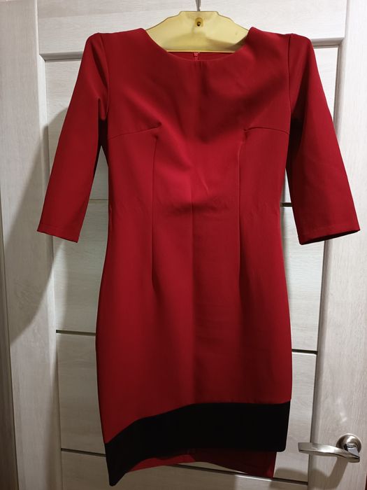 Продаю жіночу сукню