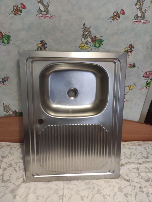 Продам мойку из нержавеющей стали для кухни