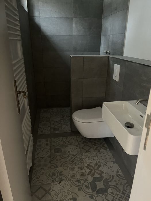 Glazurnik/Płytkarz/Remonty i Wykończenia/Łazienki pod klucz