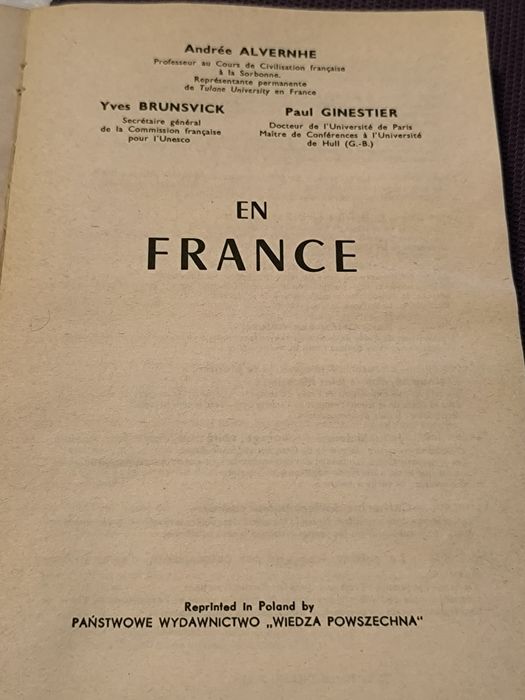 En France de la langue a la civilisation française.