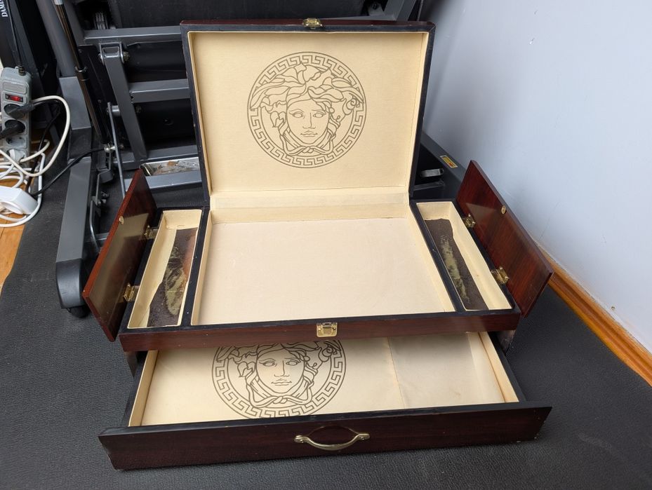 Велика деревяна шкатулка  коробка для зберігання