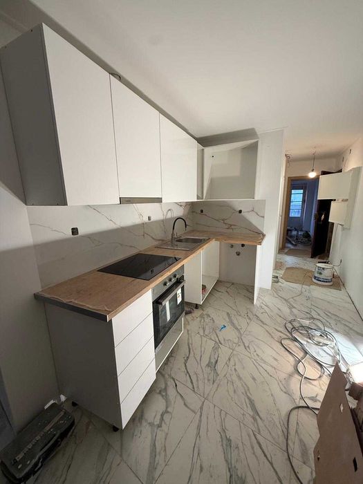 Apartamento T2 zona central de Sacavém