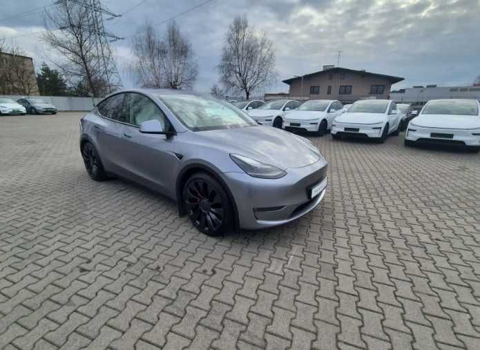 Tesla Model Y 2020 Long Range
