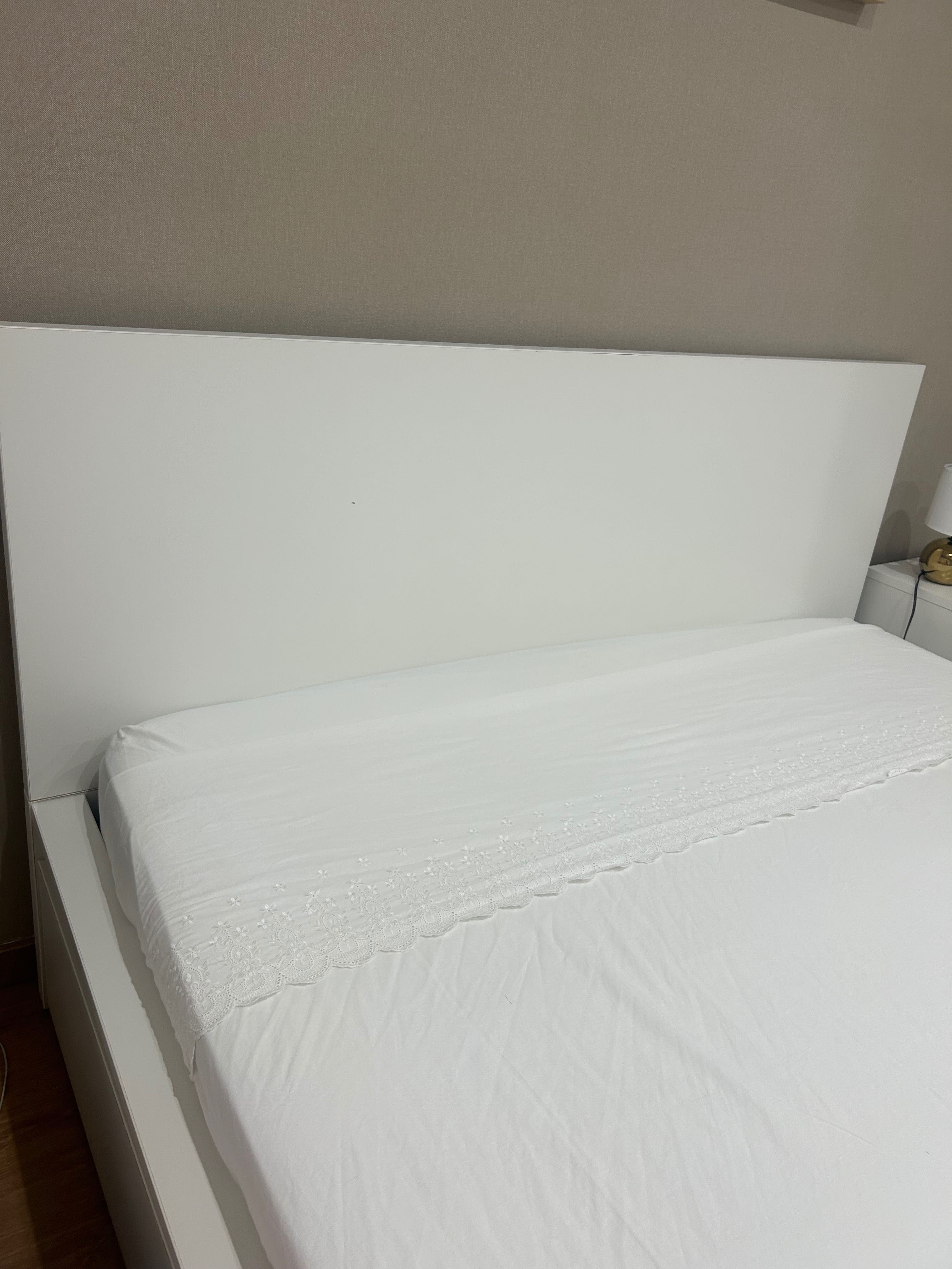 Cama casal 180x200 - Ikea Malm