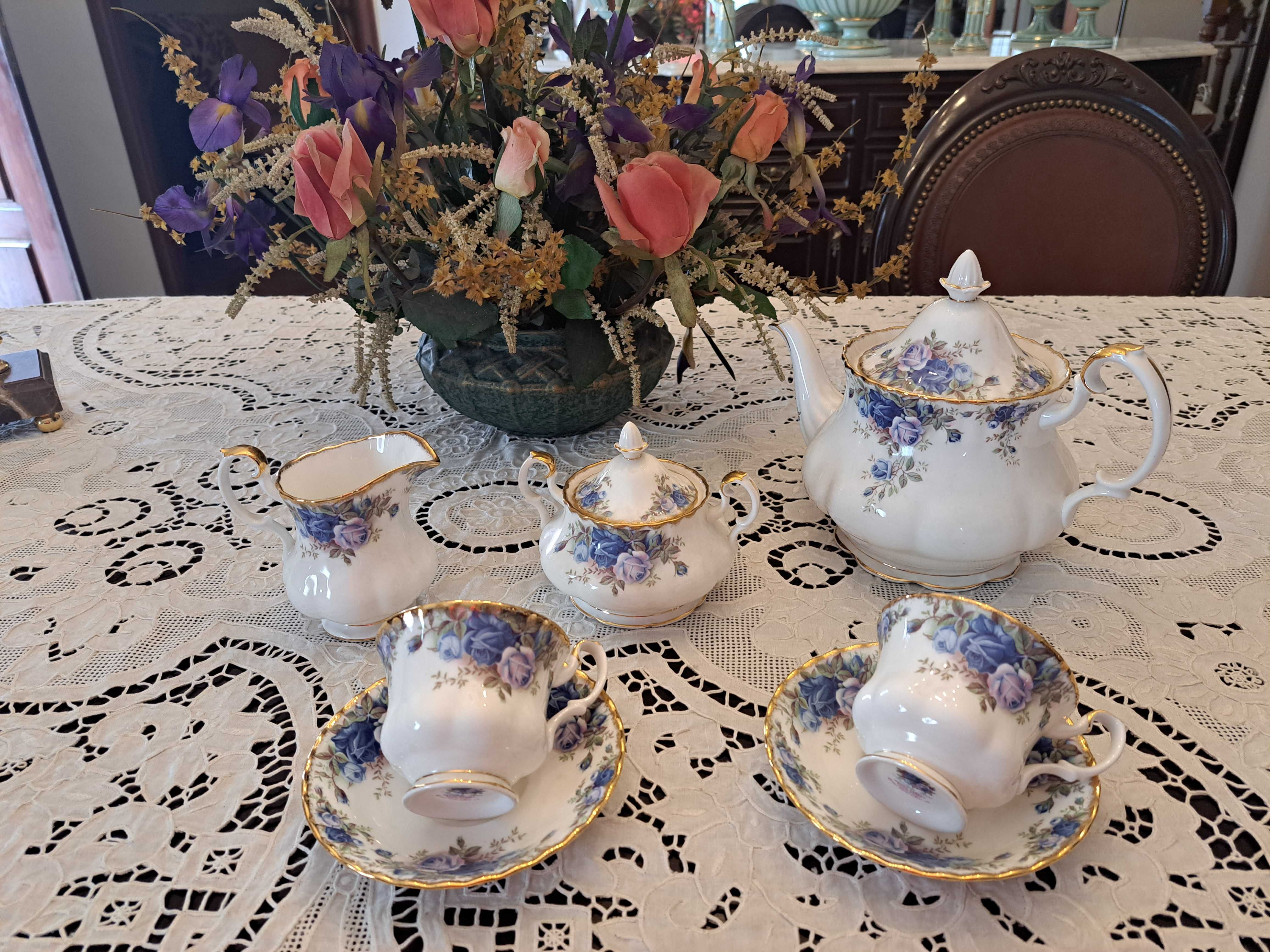 Serviço de chá clássico (Royal Albert Bone china England)