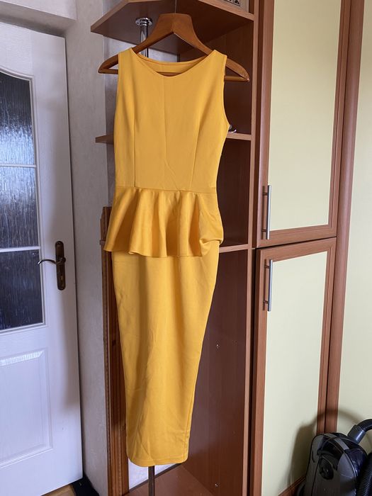 Вечірня сукня