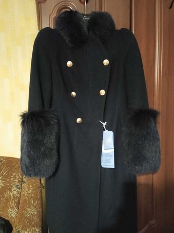 Albanto пальто шерсть зимове з натуральним хутром нове