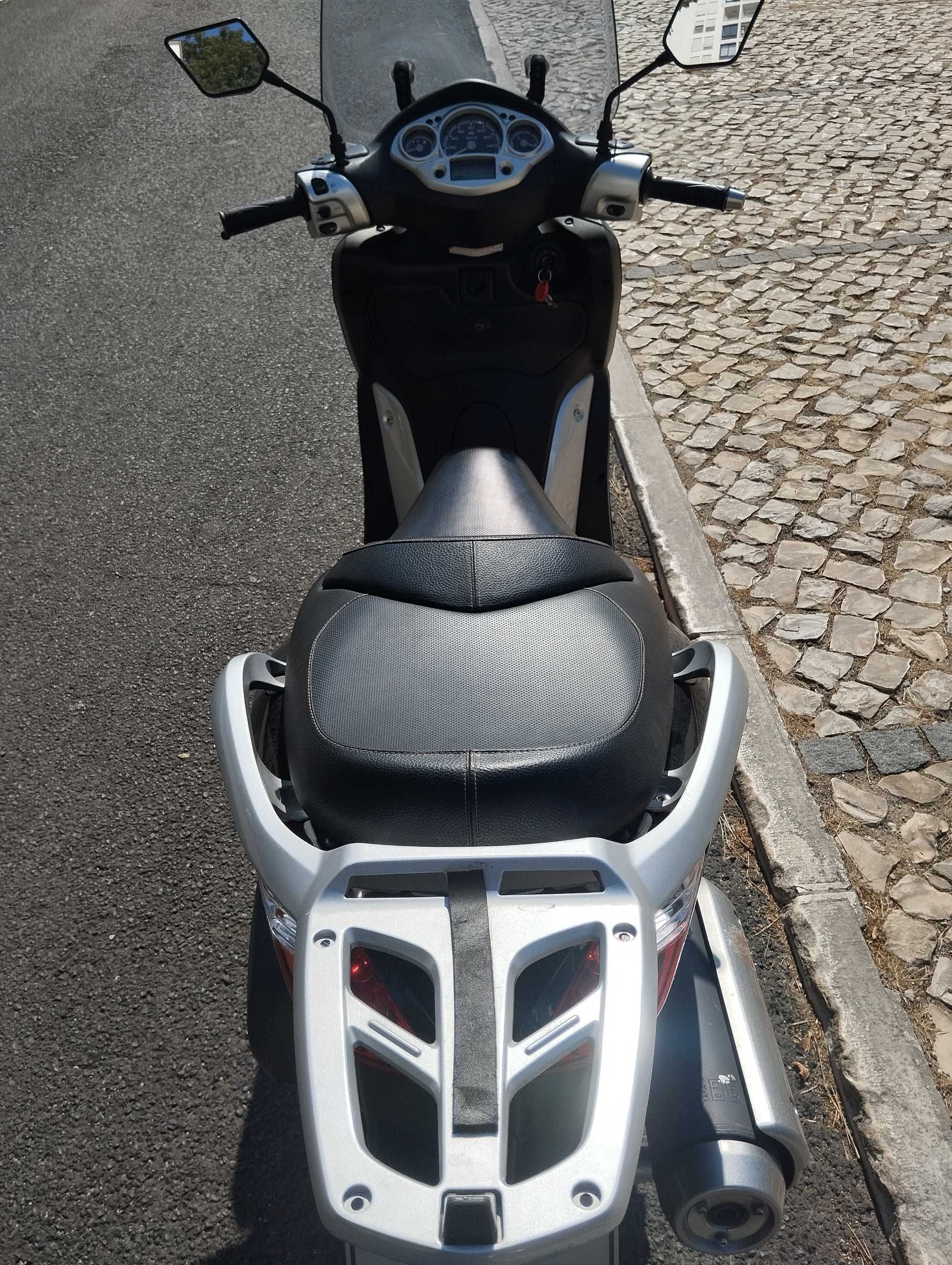 Yamaha Xcity com poucos km
