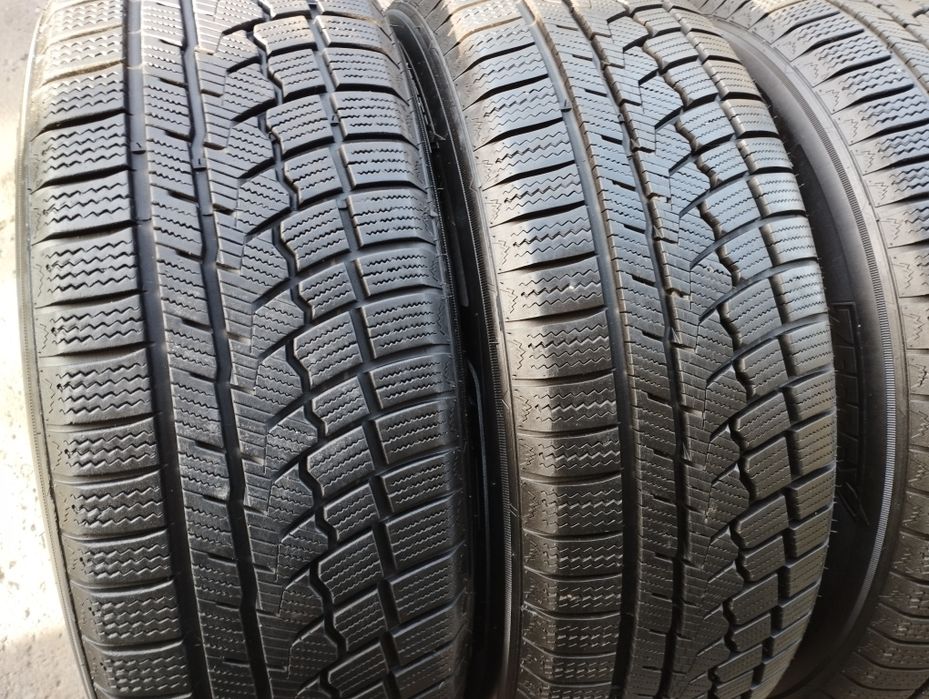 Opony zimowe Zeetex 215/60/17