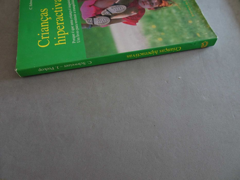 Livro - Crianças hiperactivas - C.Schweizer - J.Prekop