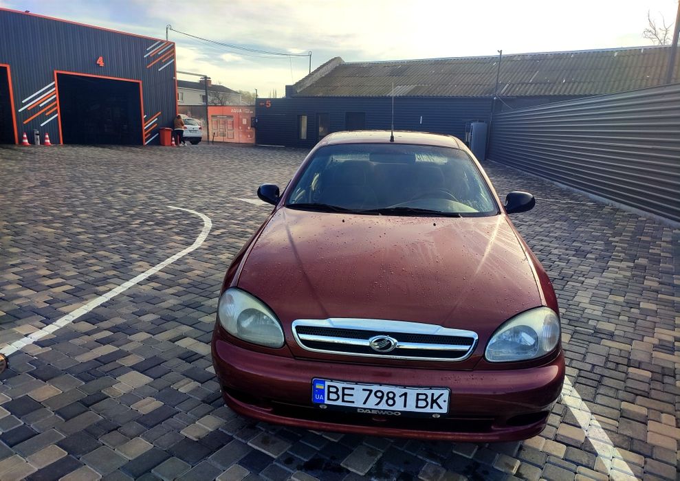 Продам Ланос SE комплектации.