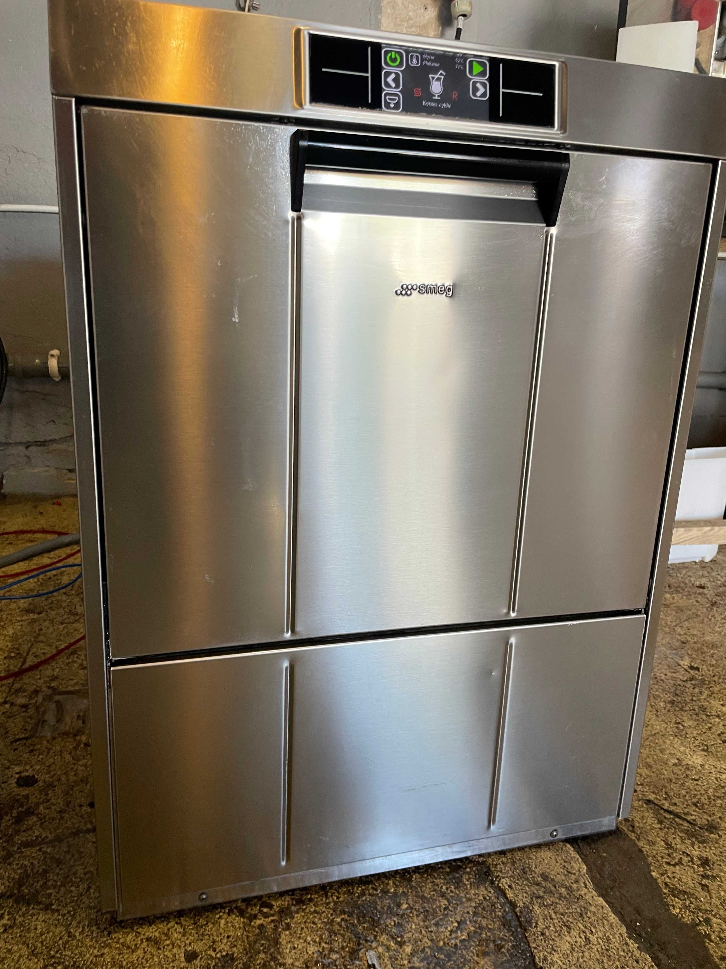 Zmywarka gastronomiczna SMEG UD520