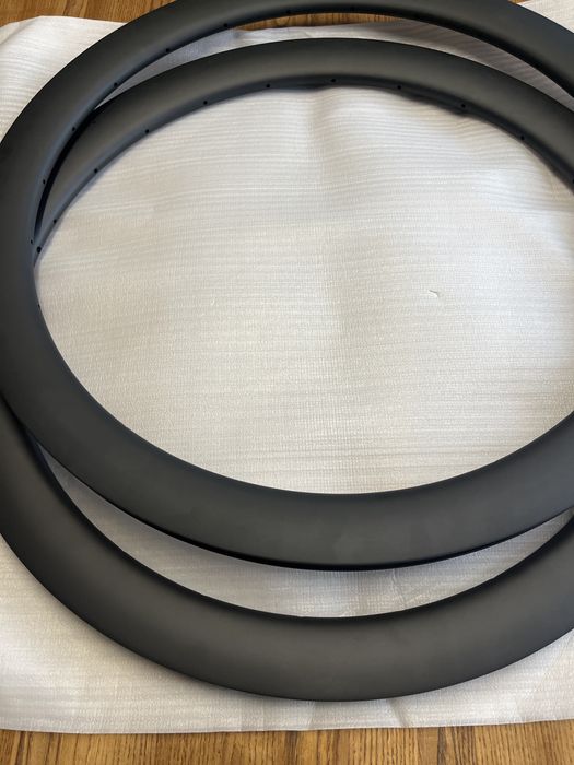 Obręcze karbonowe 50mm 24 otwory