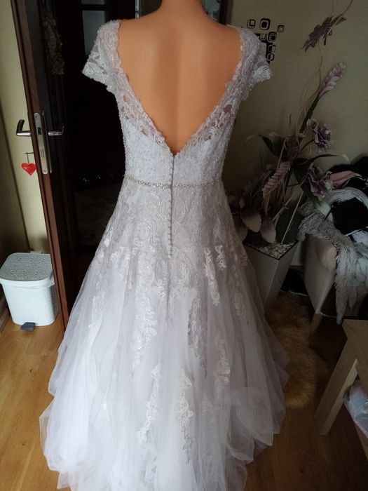 Suknia ślubna biała