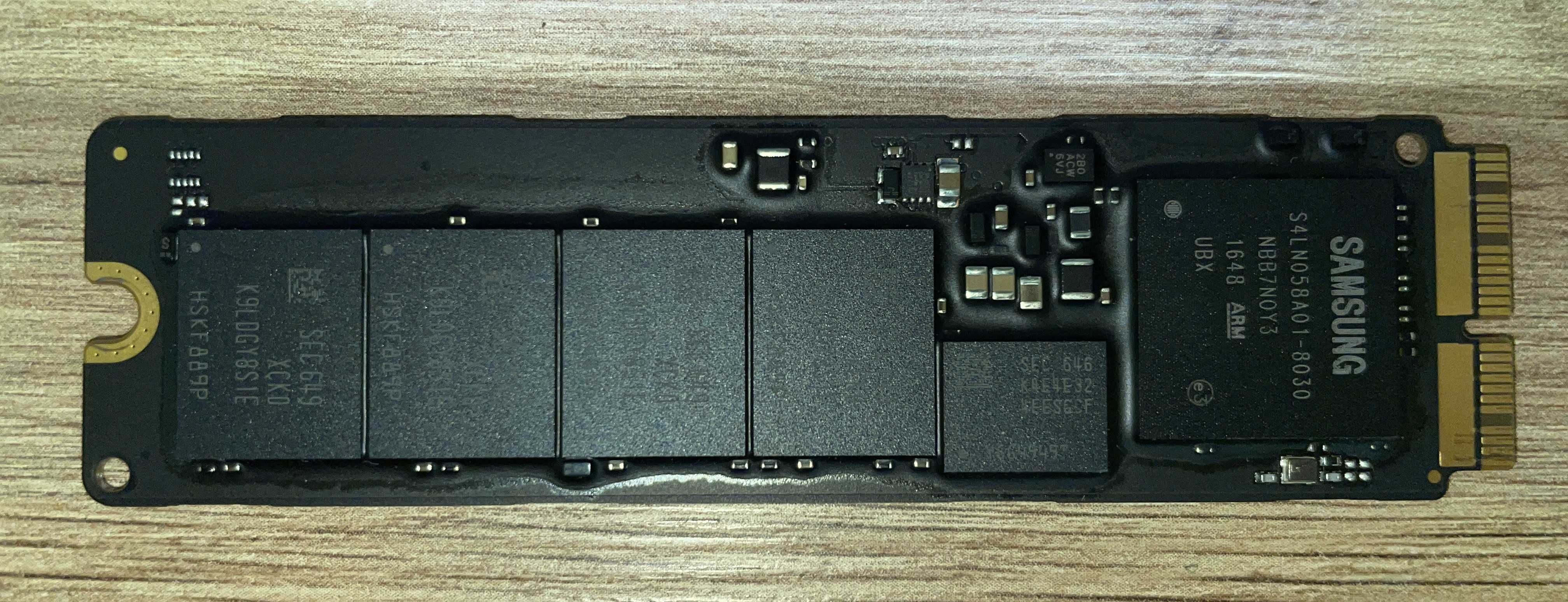 Dysk SSD Apple Mac 128GB SSUBX Samsung MZ-JPV128S/0A2 12.2016 rok