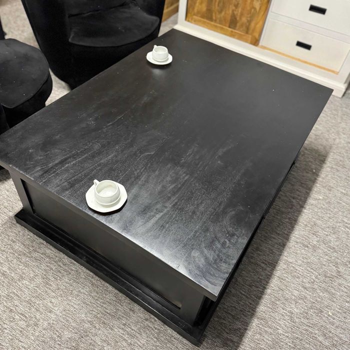 Big Black Loft - Czarny loftowy stolik do salonu  tylko w MANGOMEBLE