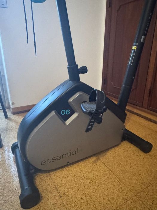 Bicicleta Estática Domyos Essential+ 6 - excelente -capa ErgoFitSystem