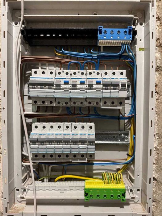 Сучасний котедж у масиві Липовий