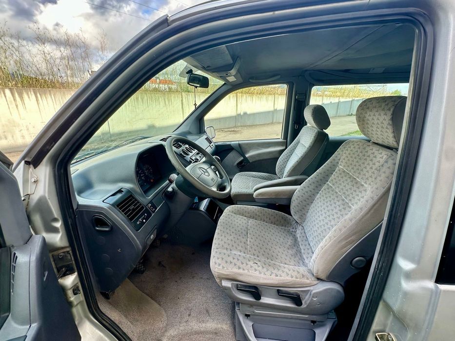 Mercedes-Benz V230 TD