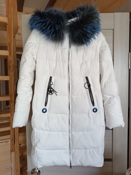 Пуховик Hailuosi р. S 42  з капюшоном