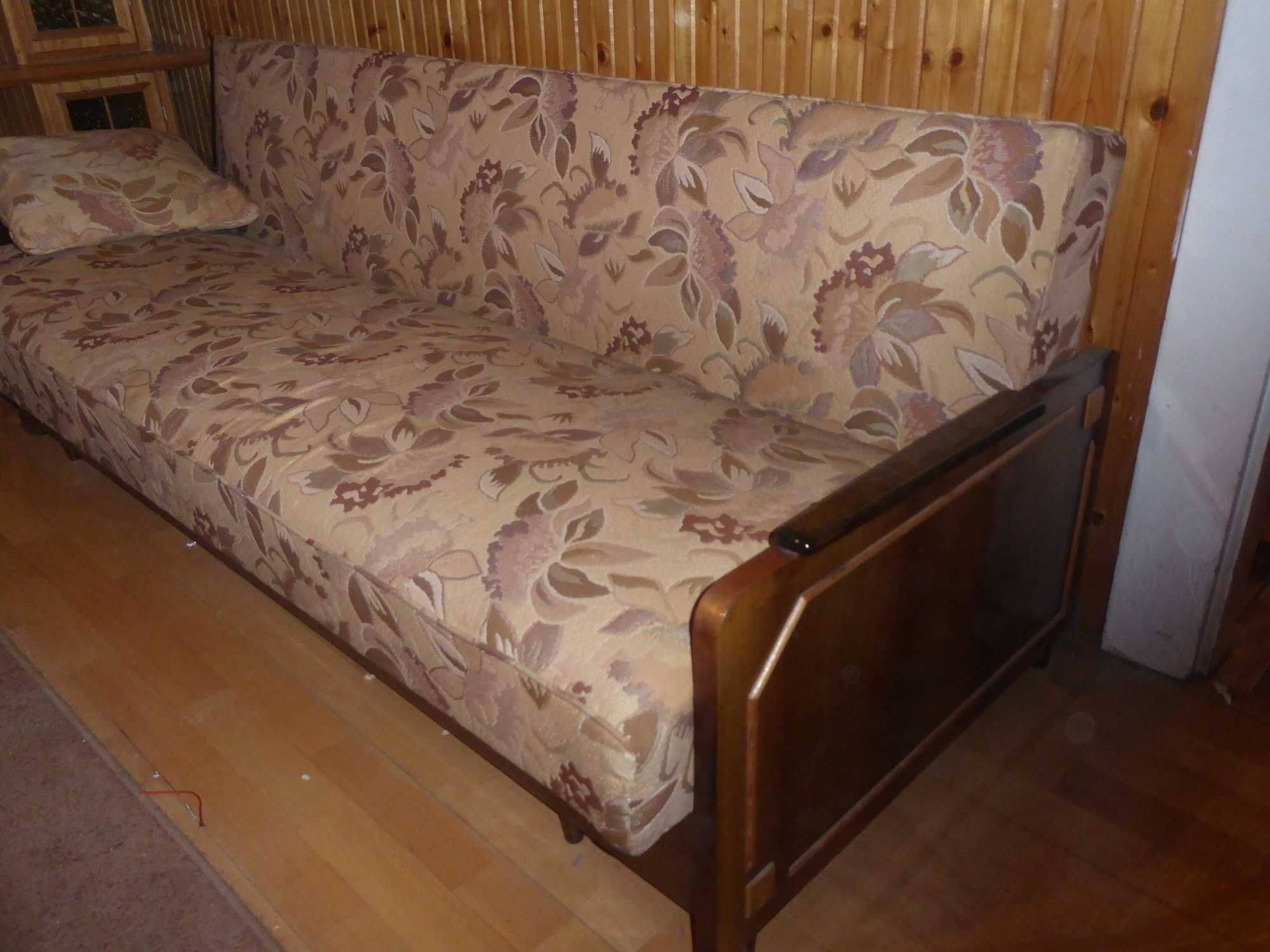 WERSALKA ROZKŁADANA z PRL + LAMPA Stojąca, ul. Jedności Wroc