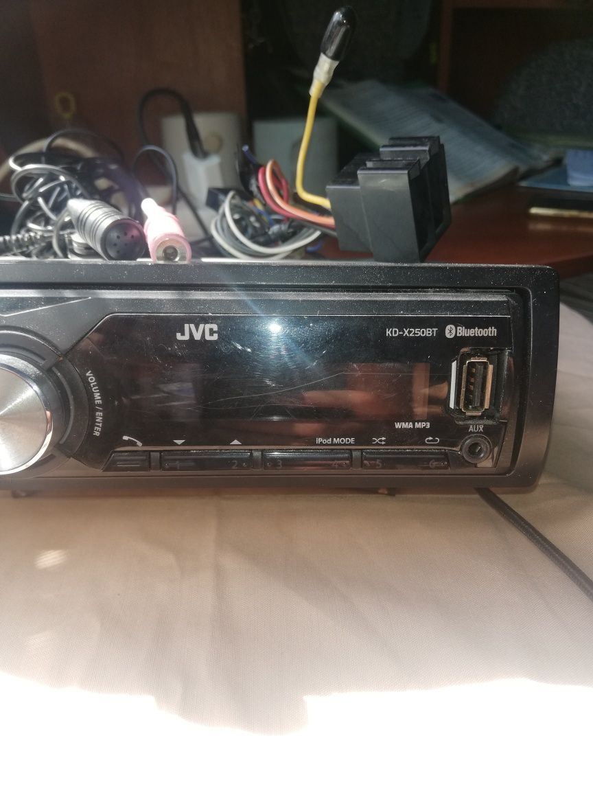 Продам автомагнітолу JVC KD-250BT BLUETOOTH,USB,MP3,AUX,FM