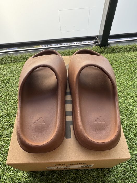 Yeezy Slide Flax 42