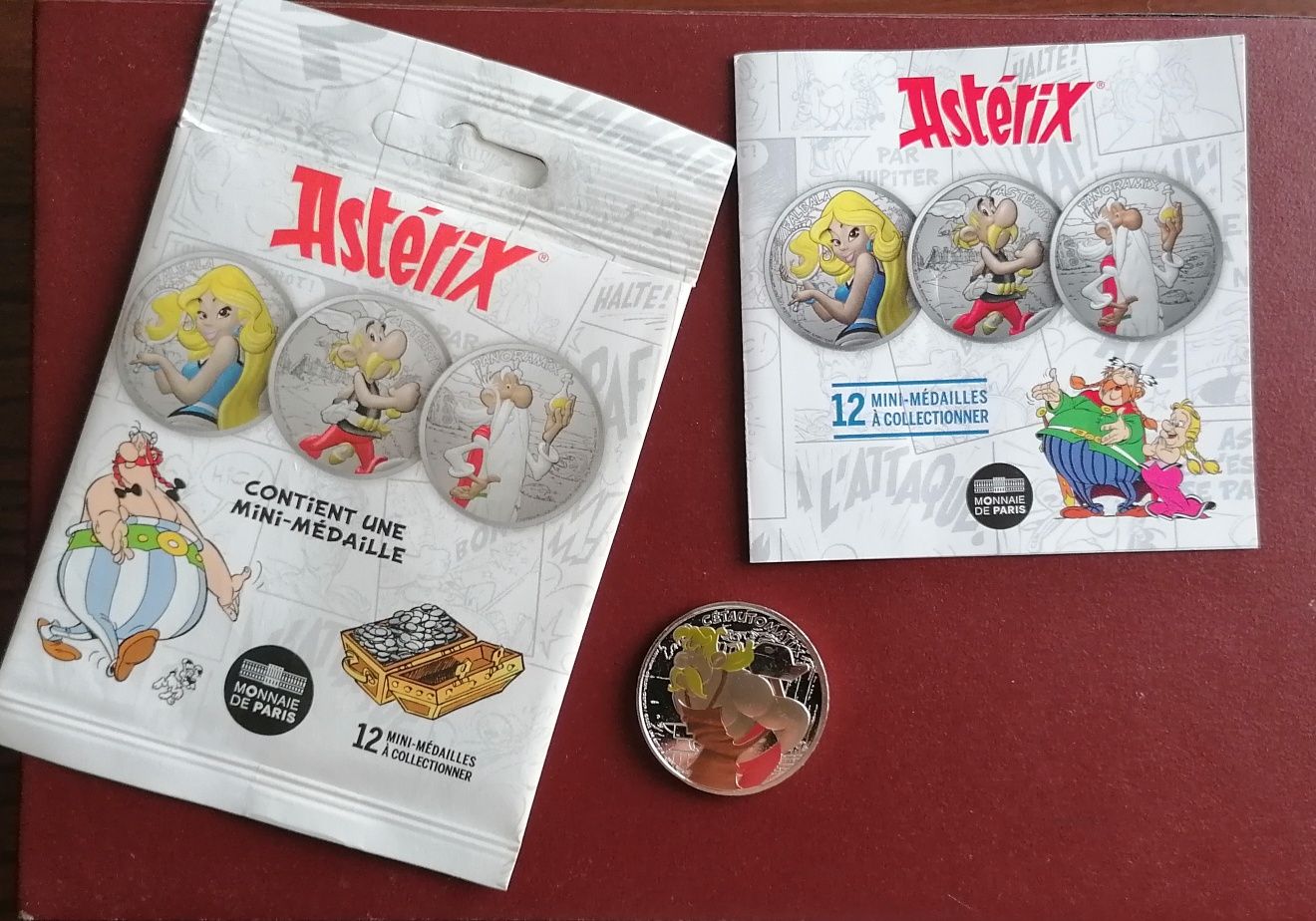 Mini medalhas axterix e lucky luke