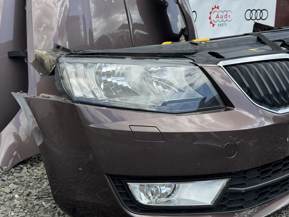 Капот крило бампер Skoda Octavia A7 октавия А7 фара панель Розборка