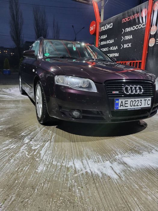 Продам Ауді а4 с лайн