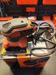 Szlifierka oscylacyjna Black&decker ka415
