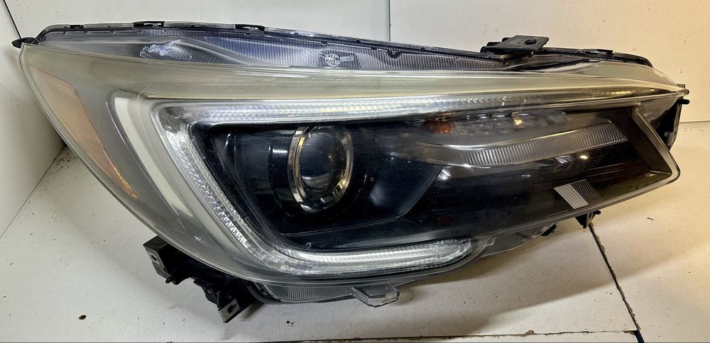Фара правая Subaru Outback Legacy USA full led 2018, 2019 год