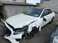 Mercedes E300 4matic benzyna oferta dla handlarza bialy sedan