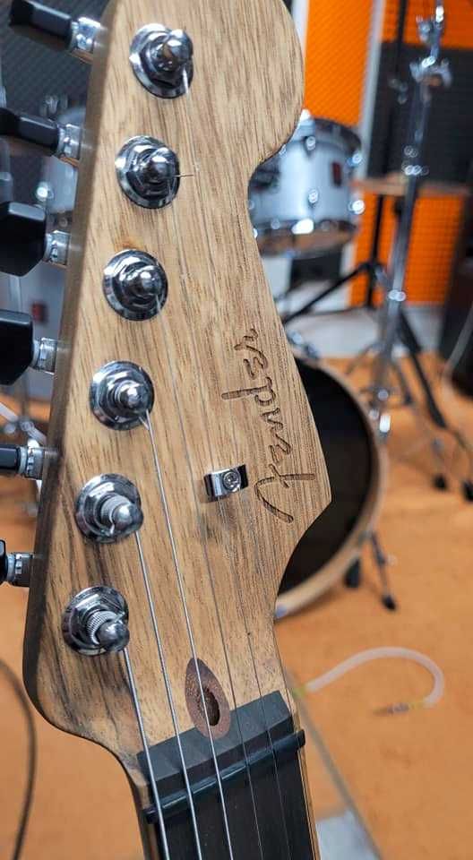Fender Acoustasonic Strat Ziricote limitowana edycja