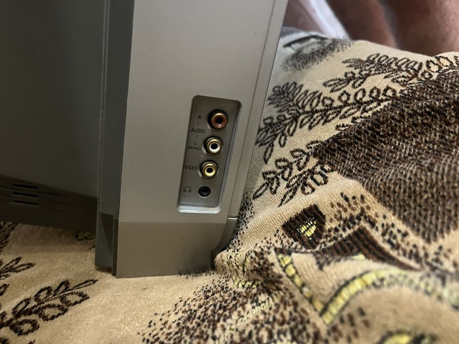 Телевізор ламповий у робочому стані