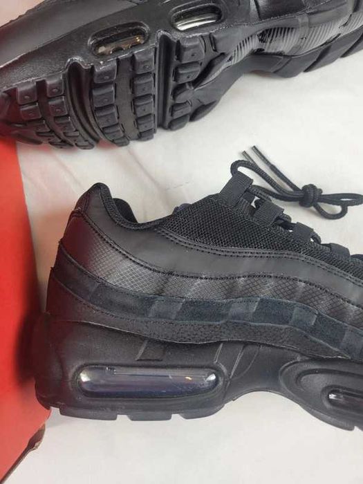 Nike Air Max 95 Essential Triple Black R42