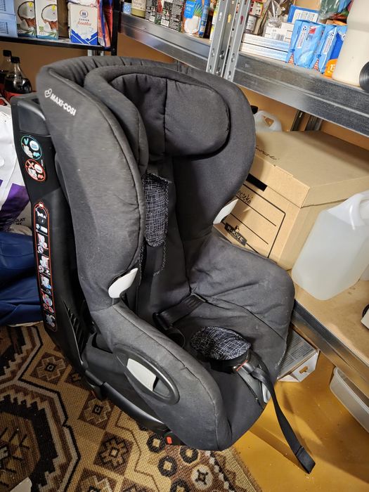 Fotelik samochodowy 9-18 kg Maxi-Cosi  Axiss