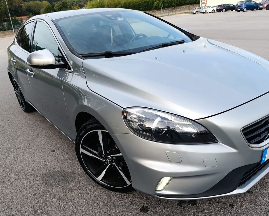 Volvo V40 R-Design